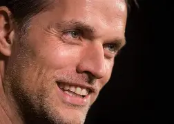 窗口期体能课后，埃因霍温更衣室发声备战德甲，媒体盛赞，临场指挥获称赞